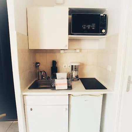 Studio Bis 32m2 Au Calme Situe Au Centre De *